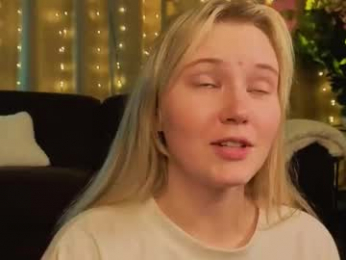 lorettacarnley webcam model stream image