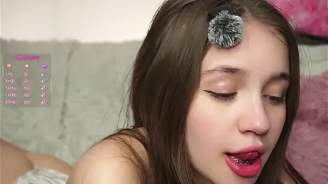 AmiLewis webcam stripchat model stream image