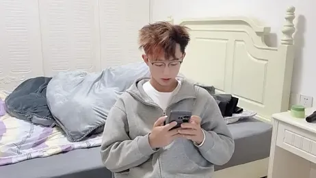 STxuguanhan webcam model stream image