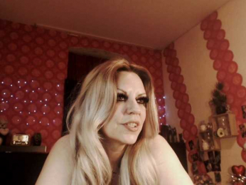 LadyVelvet webcam model stream image