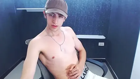 Kerverr_ webcam model stream image