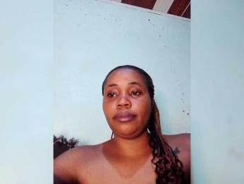 charlyne webcam model stream image