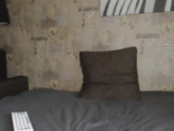 cute_oliver webcam model stream image