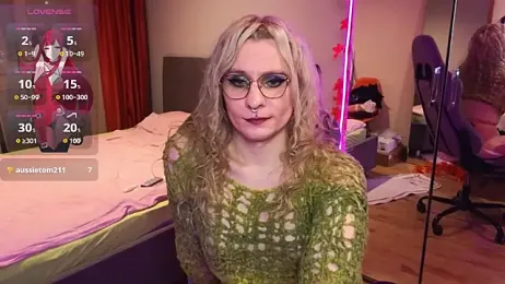 Lori_Myaf webcam model stream image