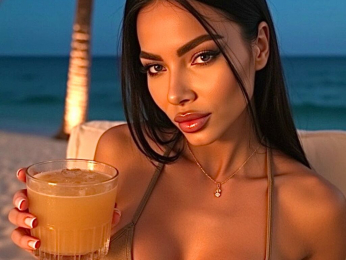 CaitlynEva webcam model stream image