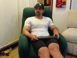 Andrew Fame webcam model stream image