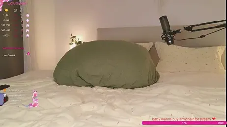 _rose_monarch_ webcam model stream image