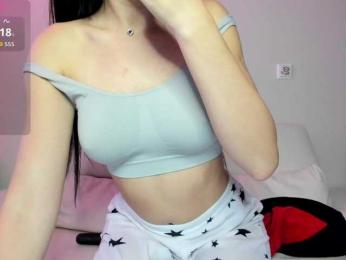 -little--minxxx- webcam bongacams model stream image