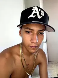 Toy_boy777 webcam stripchat model stream image