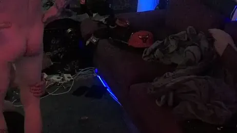 botTomOh webcam model stream image
