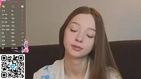 RemiFlover webcam model stream image