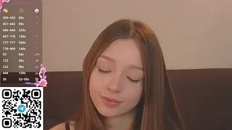 RemiFlover webcam model stream image