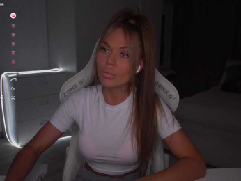 Evelina_fox webcam model stream image