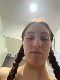 Tiny_Anny webcam model stream image