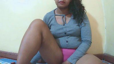 SuzyQueen webcam model stream image