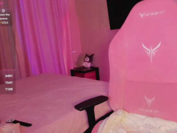 luvsoak webcam model stream image