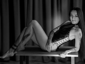 AleksaBright webcam model stream image