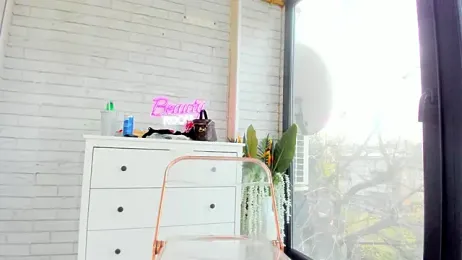 Britney_Charm_ webcam stripchat model stream image