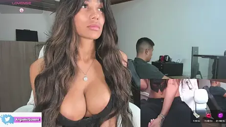 Sarajames webcam model stream image