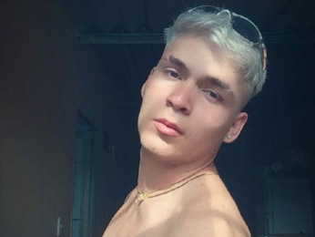 AlexMyers webcam model stream image