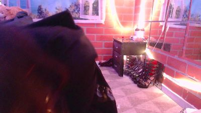 slutty_pet webcam model stream image