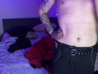 WetLips webcam model stream image