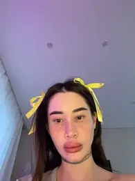 Yunasi webcam stripchat model stream image