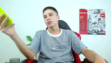 Cumandres18 webcam model stream image