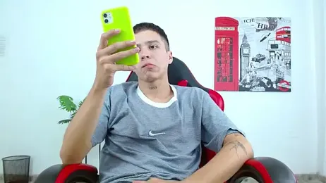 Cumandres18 webcam model stream image