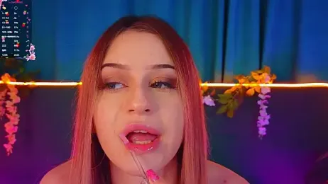 AlinaWalters webcam model stream image