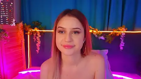 AlinaWalters webcam model stream image