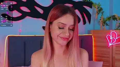 AlinaWalters webcam model stream image