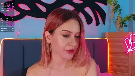 AlinaWalters webcam model stream image