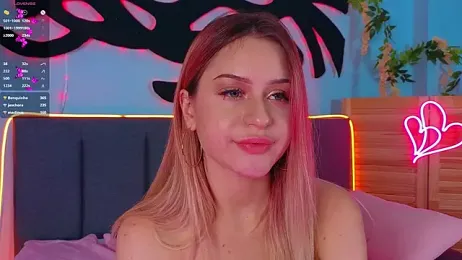 AlinaWalters webcam model stream image