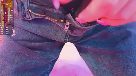 AlinaWalters webcam model stream image