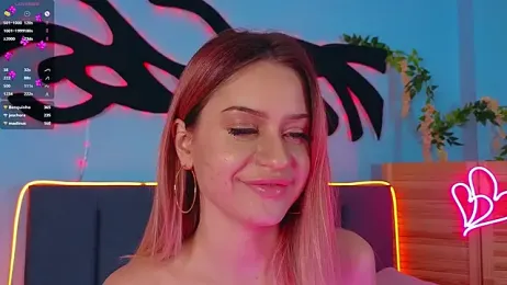 AlinaWalters webcam model stream image