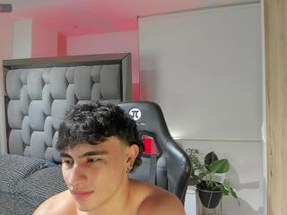 Zack Lenox webcam flirt4free model stream image