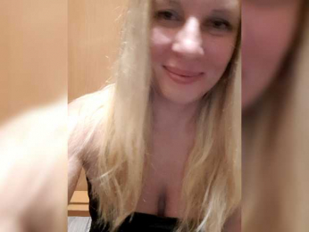 -nelya- webcam bongacams model stream image