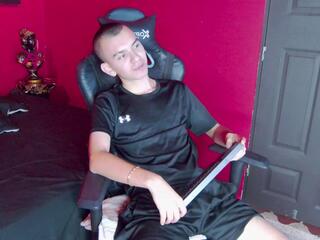 Rowan Cley webcam model stream image