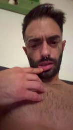 Itaalic webcam model stream image