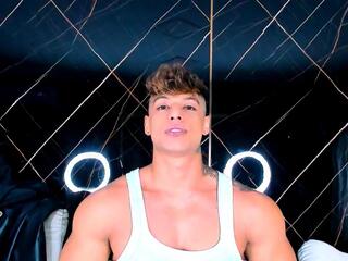 Owen Wolfe webcam model stream image