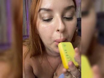 delyannicole webcam model stream image