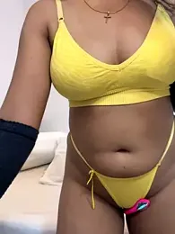 angelwavy webcam model stream image