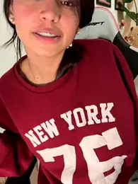 Adriennesexxx webcam model stream image