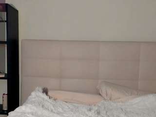 tune-godness webcam model stream image