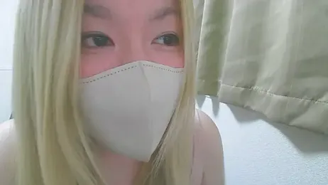 Remi_official webcam model stream image