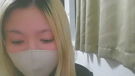 Remi_official webcam model stream image