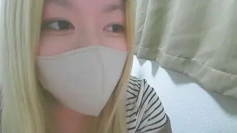 Remi_official webcam model stream image