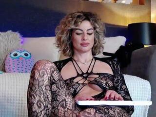 Anayse Maze webcam model stream image