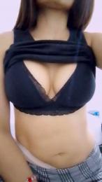 Moon6744 webcam cam4 model stream image